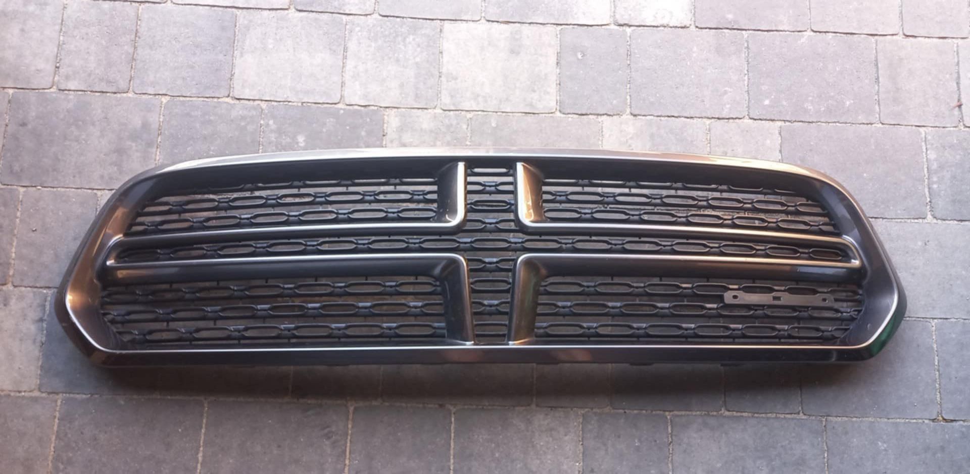 Grill atrapa dodge durango r/t