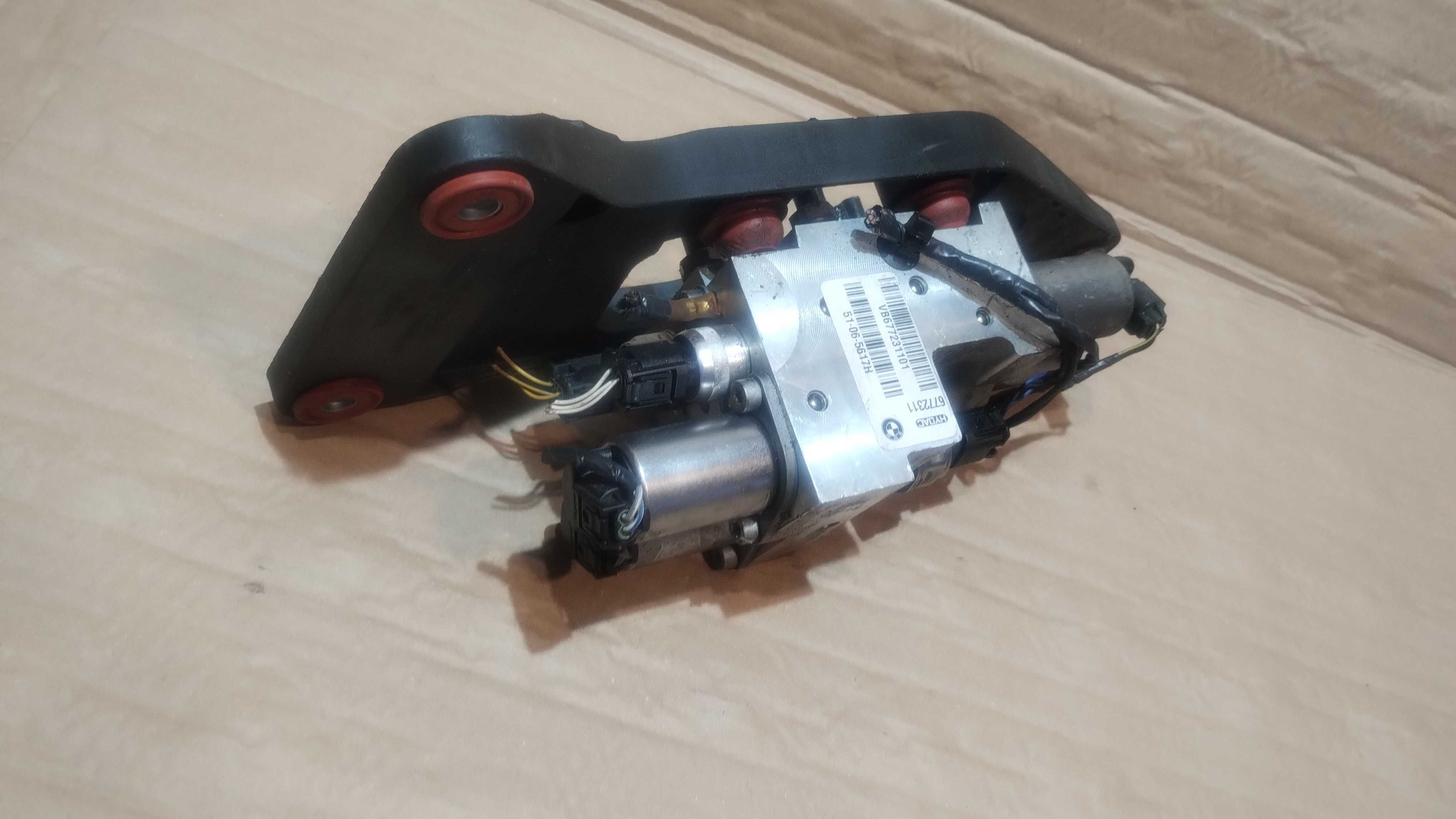 Moduł Sterownik Stabilizatora Aktywnego Blok Zaworowy BMW X5 E70 X6 71