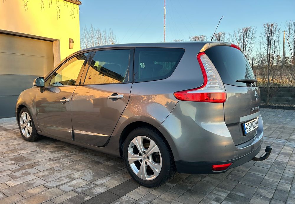 Renault Grand Scenic - 7 osobowy w idealnym stanie