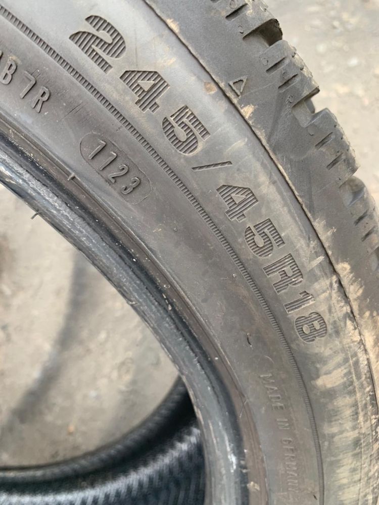 Шини 245/45 R18 пара Dunlop 7,5мм, зима, 2023р