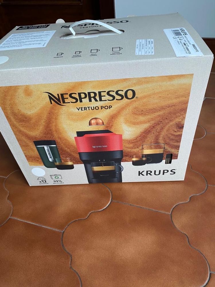 Nova Estrear máquina café Nespresso vertuo Pop topo de gama sem uso