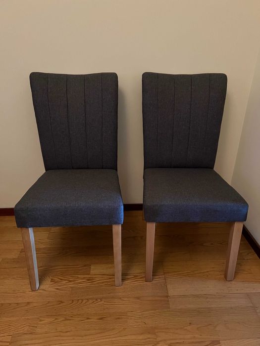 2 Cadeiras em tecido