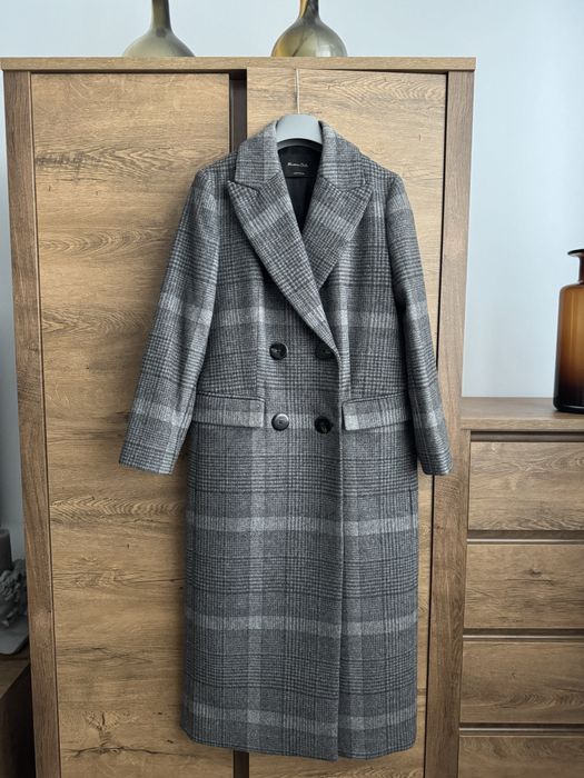 Довге двобортне пальто в клітинку на основі вовни від Massimo Dutti