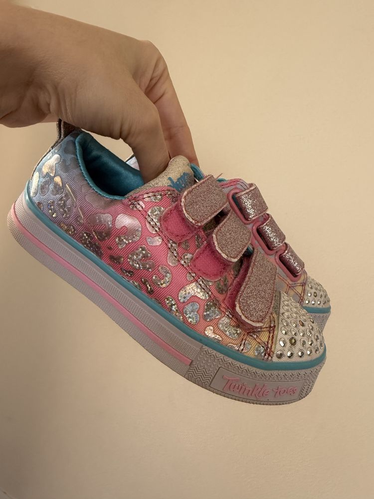 Кеди Skechers з підсвіткою для дівчинки 27