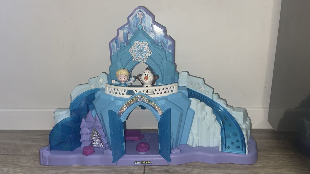 Zamek domek palac Kraina lodu little people