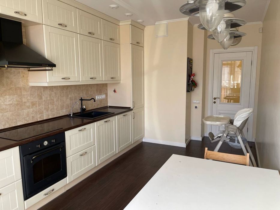 Оренда 2-кімнатної квартири в ЖК Сонячна Брама