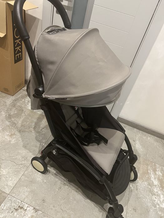 Дитяча коляска