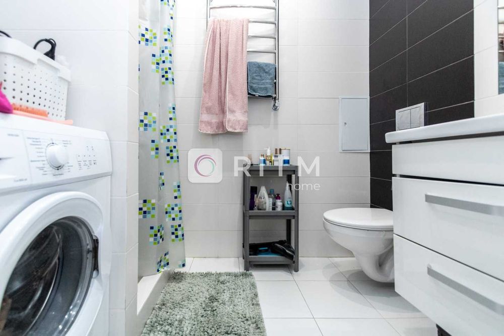 1-к. квартира + кухня-студія у центрі міста за вул. Мельника