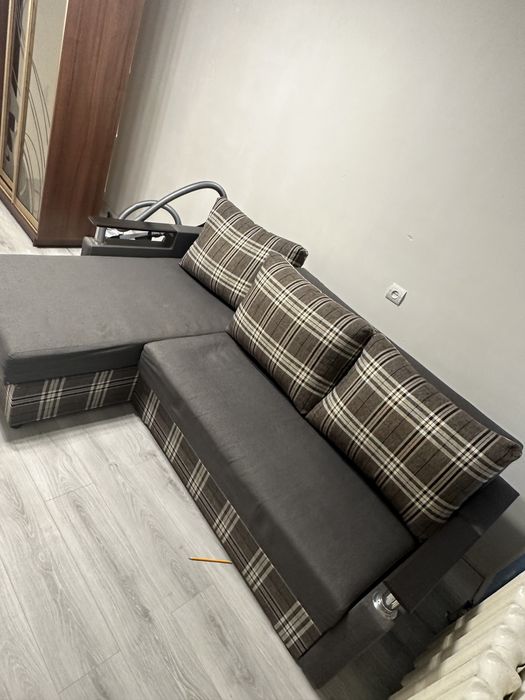 Диван кутовий