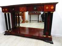Credencia / Sideboard.