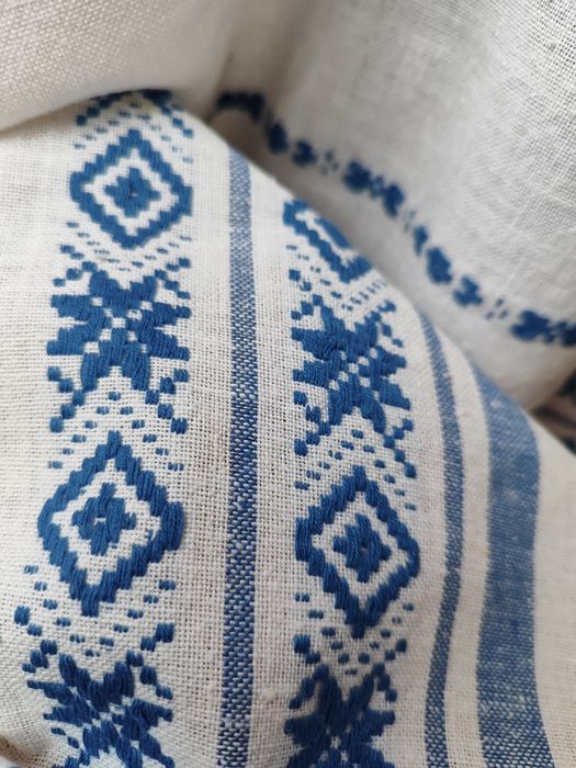 Різдвяна вишита скатертини 150 см на 210 см