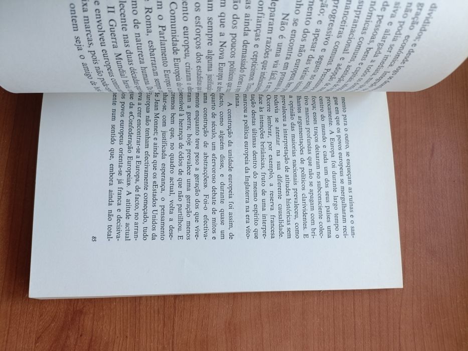 Livro raro - Portugal e o Futuro de António de Spínola