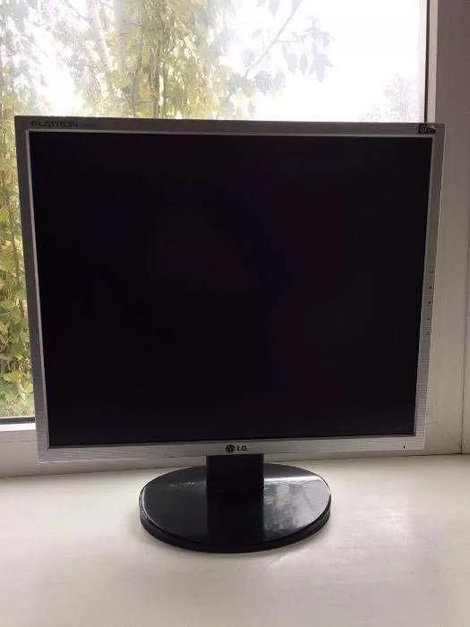 Монитор на запчасти