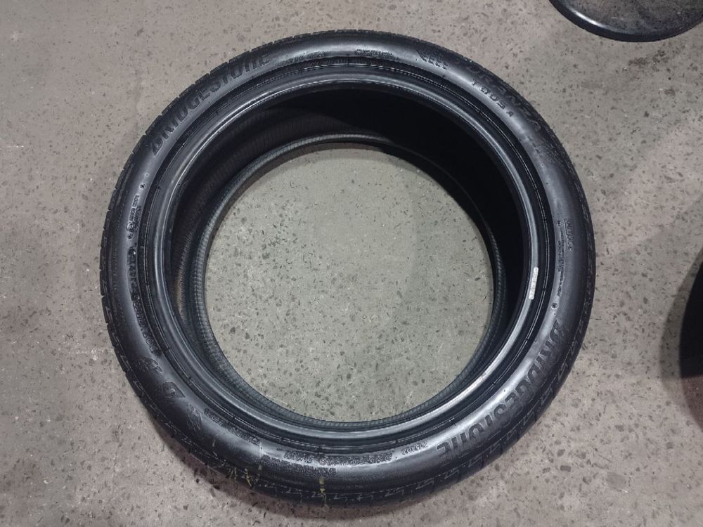 Резина Шини 225 45 R19 Bridgestone Turanza 005