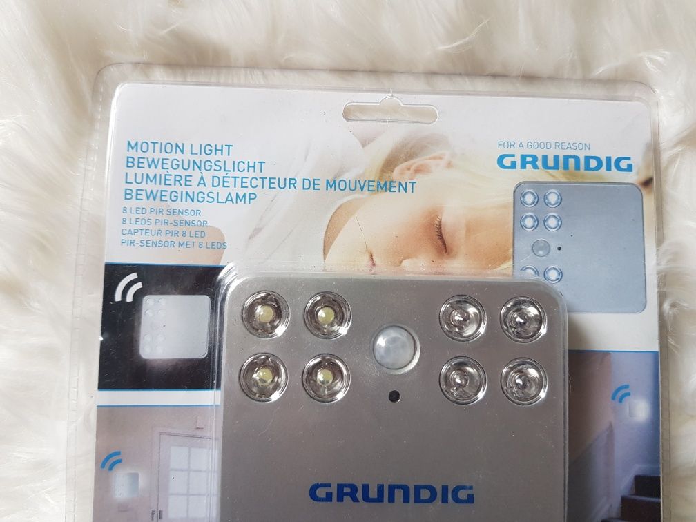 Lampka z czujnikiem ruchu firmy Grundig