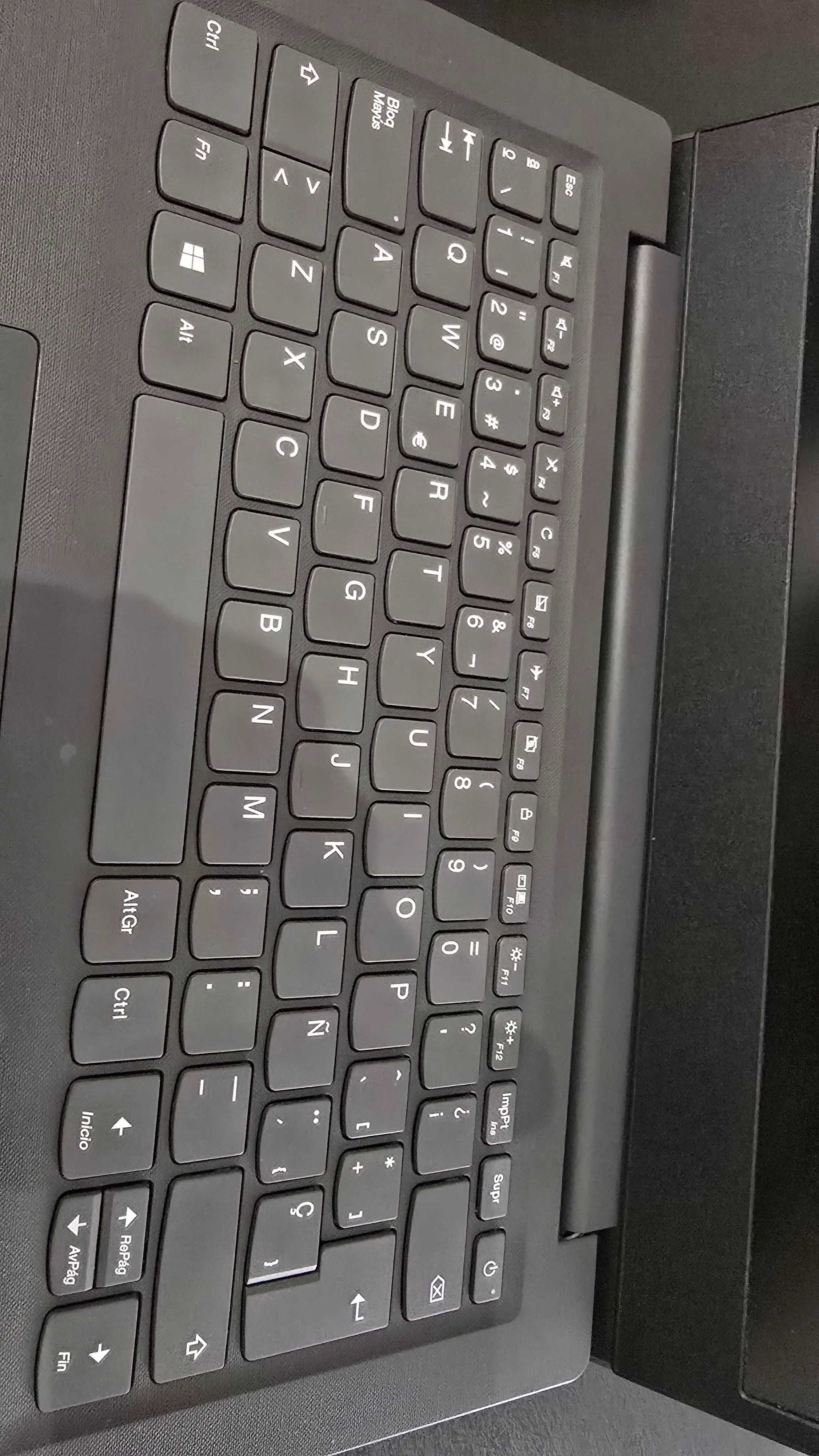 Portatil Lenovo 14" i5 10ª geração, 8gb Ram, SSD
