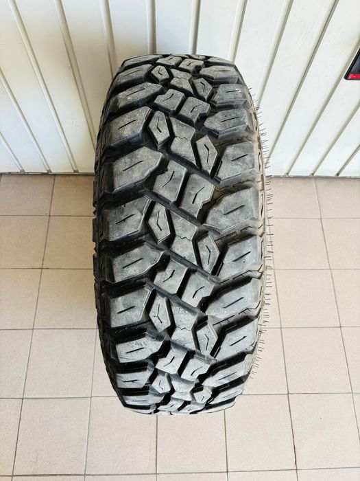 Pneus de jipe como novos