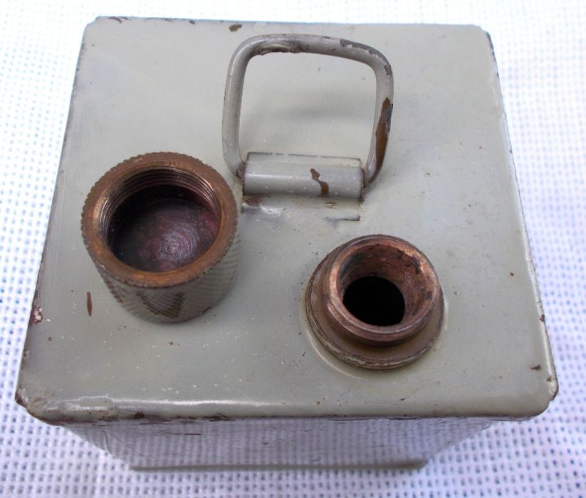 Бутылка,банка,ёмкость,военная,герметичная для эфира, металл , СССР