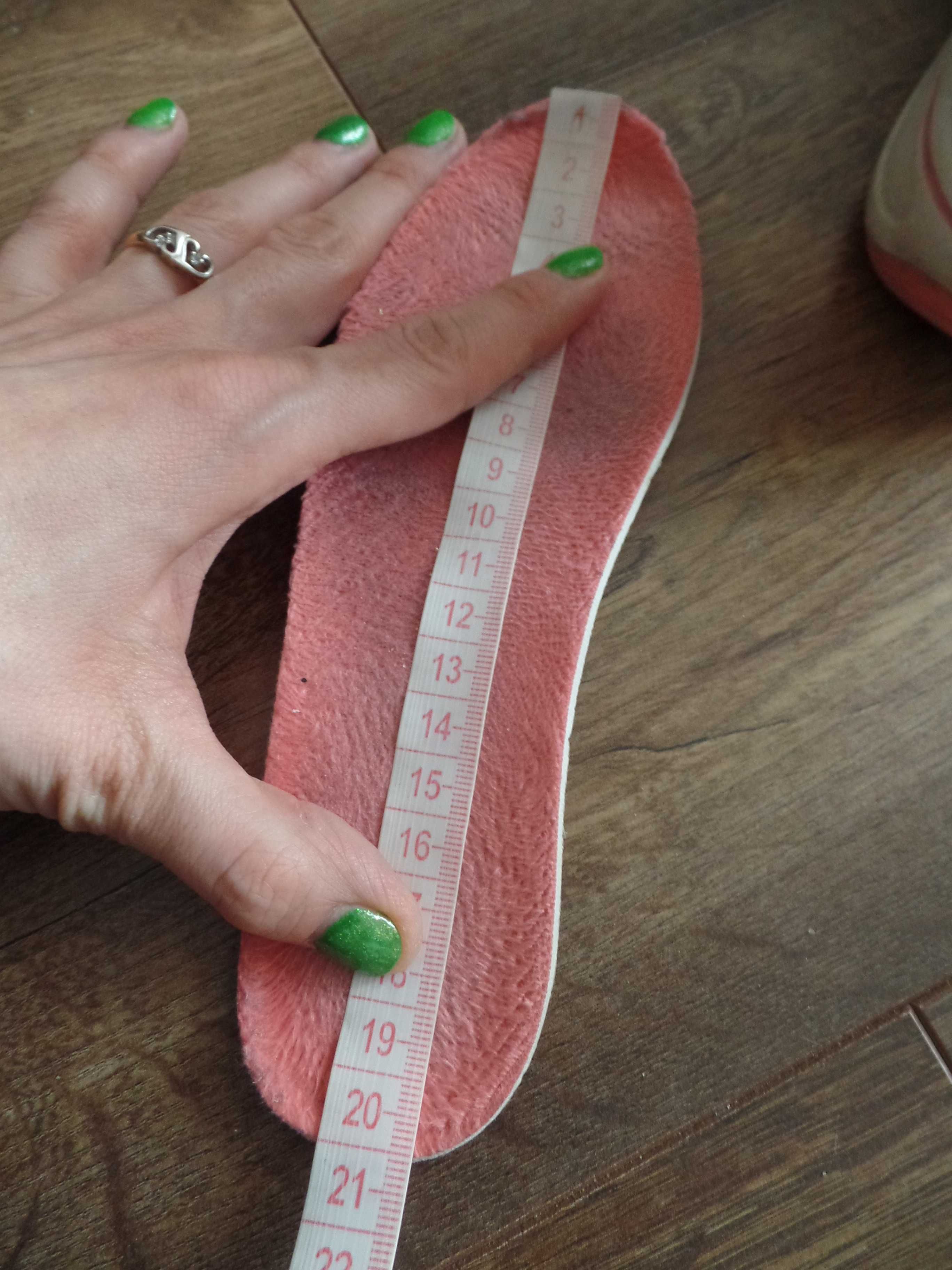 Buty zimowe, śniegowce na śnieg R. 30