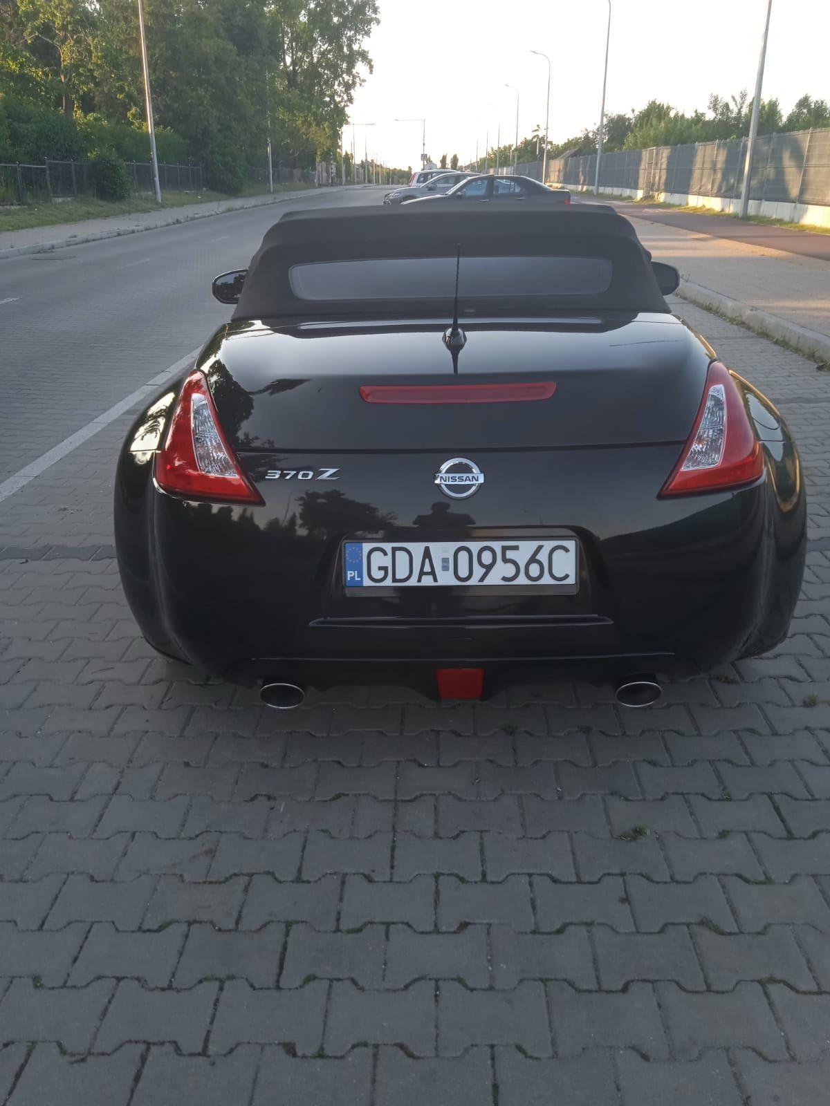 Nissan 370z roadster 2016r. 3.7 benzyna 327KM stan bdb