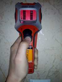 Детектор Black&Decker BDS303