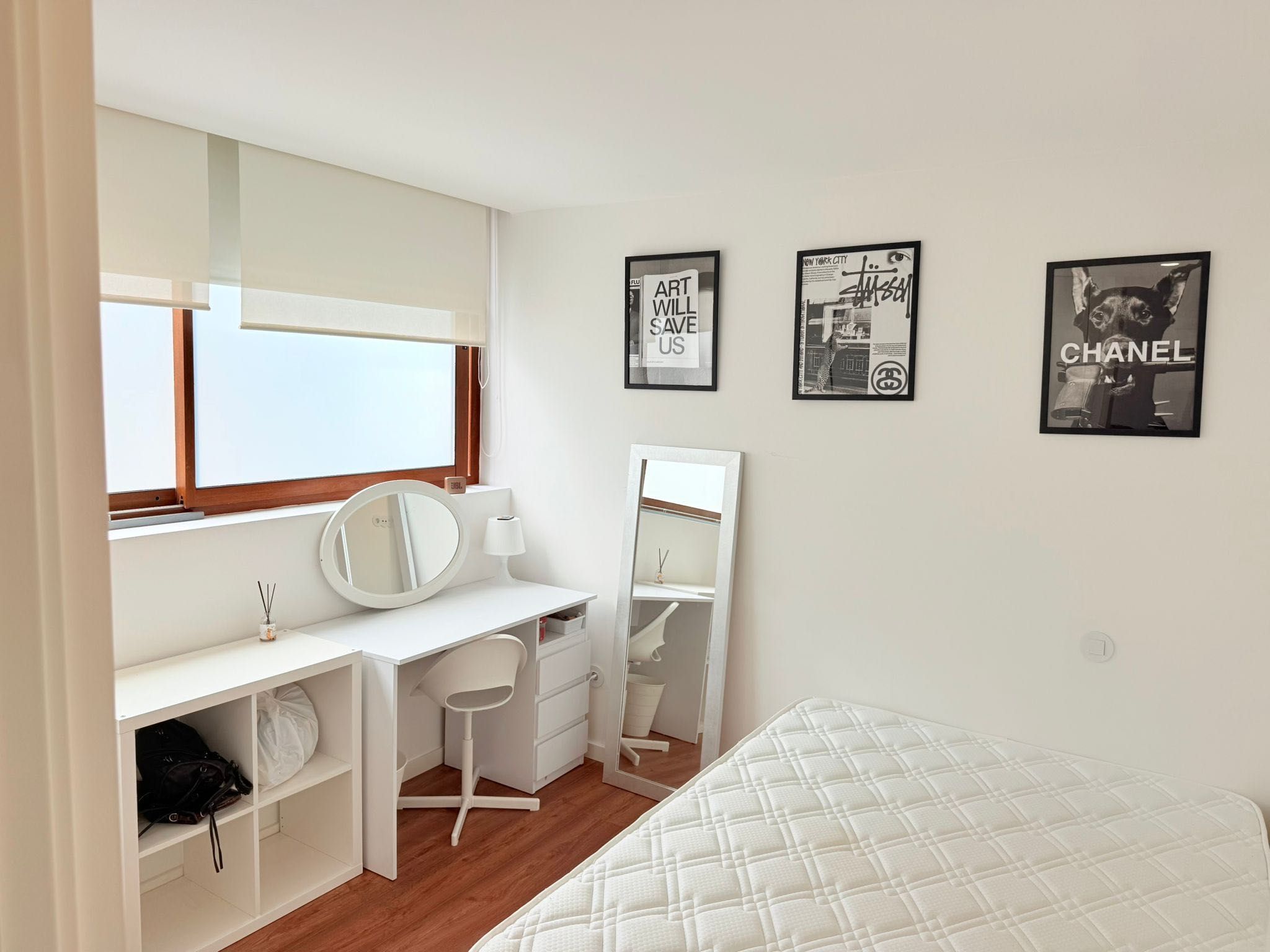 Apartamento T0 mobilado/equipado