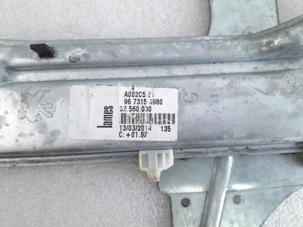 Elevador vidros trás esquerdo PEUGEOT 208