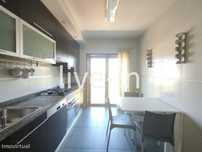 Apartamento T2 duplex mobilado em São Bernardo