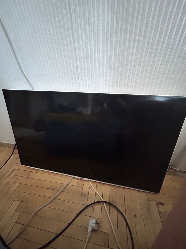 lg model 40ub8000v