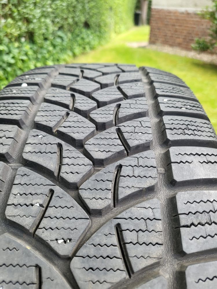 Opony zimowe Firestone Destination