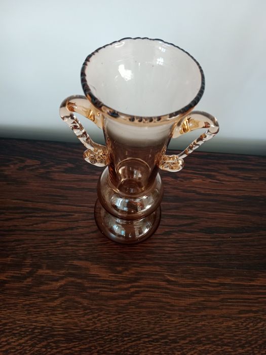 Wazon szklany z czasów PRL