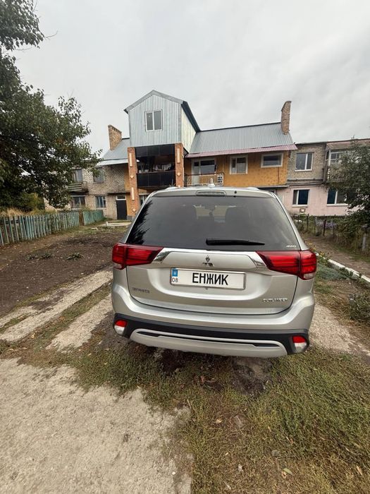 Mitsubishi outlandar 2018 | Міцубісі аутлендр 2018 | автомобіль