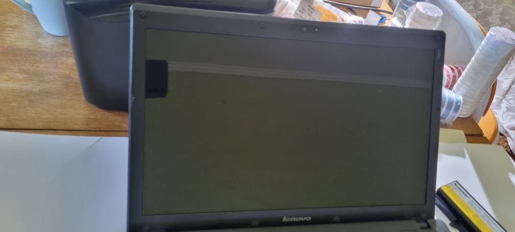 Ноутбук LENOVO G565 не включается экран