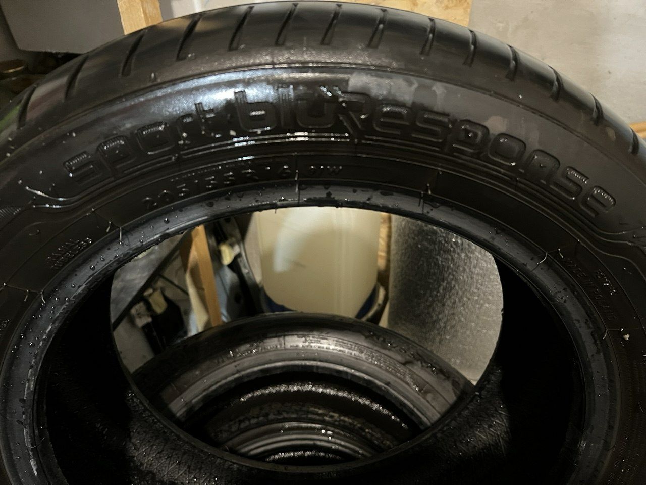 Продам шини Dunlop 205/55/16