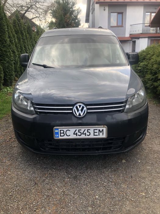 Продам volksvagen caddy2012