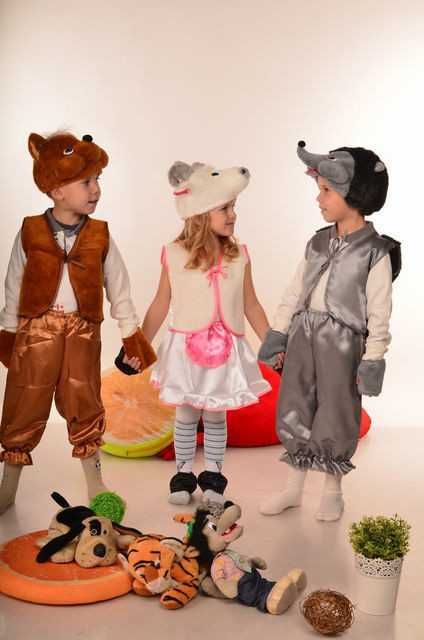 Прокат дитячих святкових костюмів