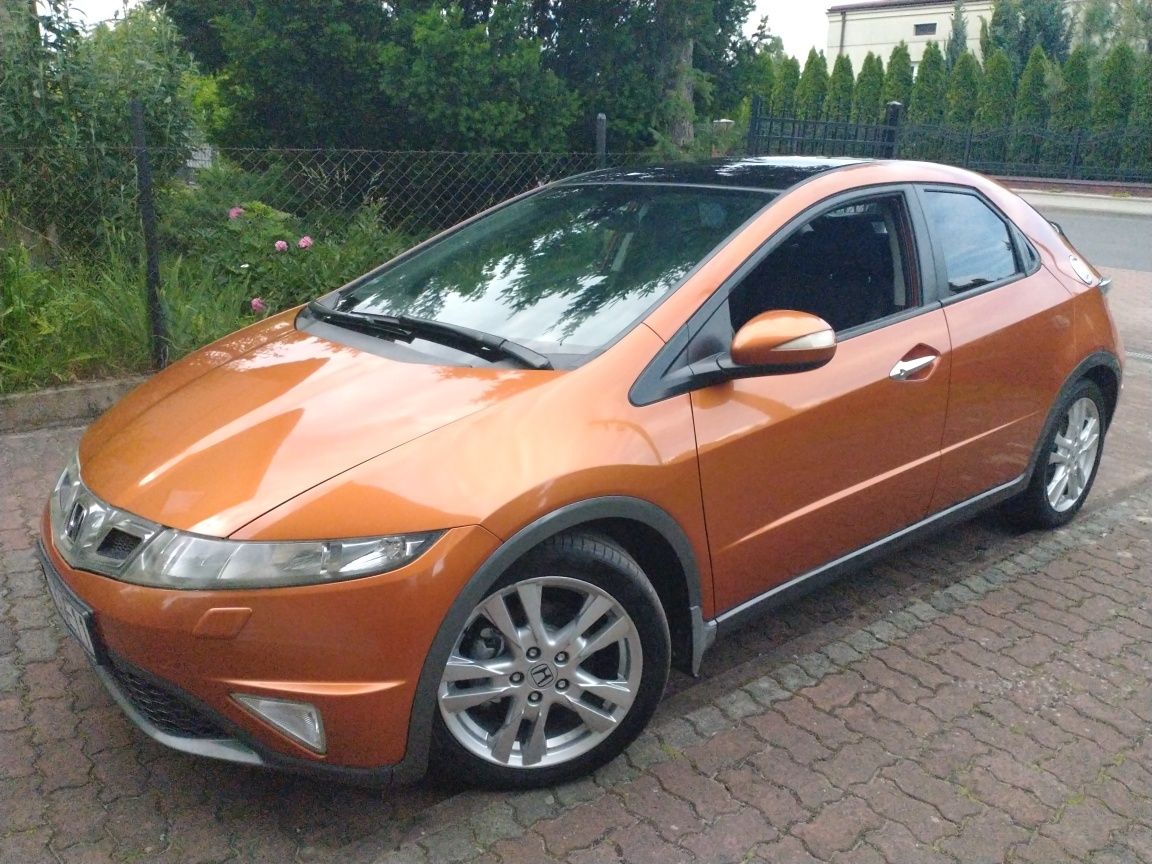 Sprzedam  prywatnie Honda  Civic 1.8 -2009