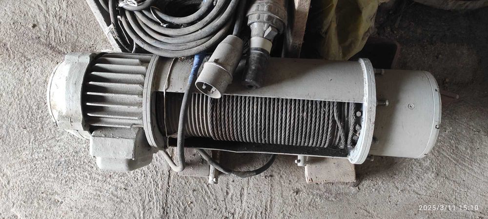 Elektrowciąg Podnośnik, wciągarka 1 tona