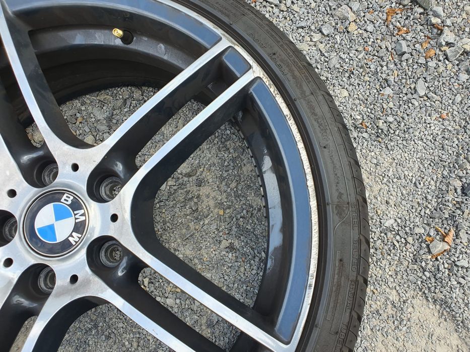 Alufelgi Felgi 19 5x120 BMW 8J i 9J Nowe Opony 1 felga pęknięta OPIS!