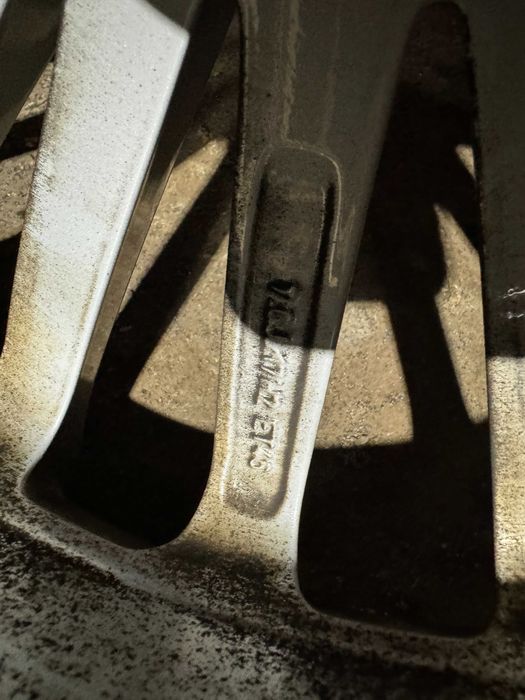 Felgi Audi A4 A5 A4 A6 8K060.1025BE 5x112 ET 46 17 Cali