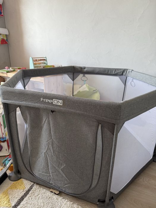 Дитячий манеж freeon