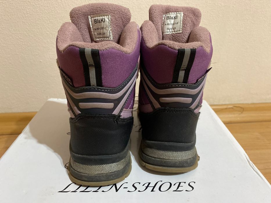 Зимові чоботи на дівчинку