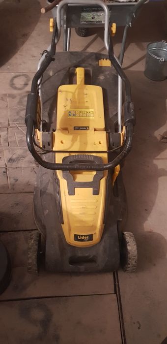 Kosiarka - uszkodzony silnik.