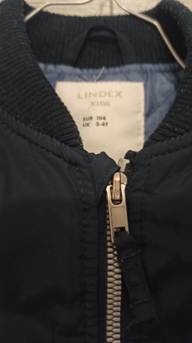 Куртка фирмы lindex