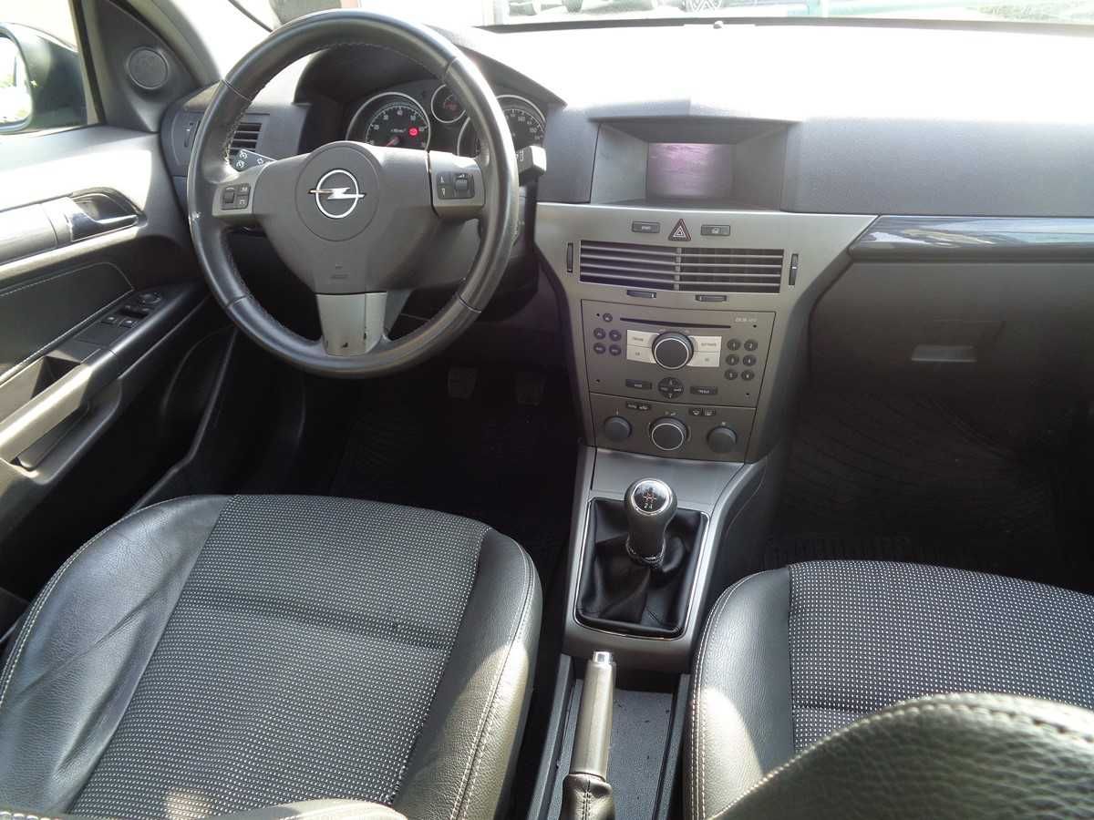 Opel Astra  1.6  Klimatronic  sprowadzona - zarejestrowana