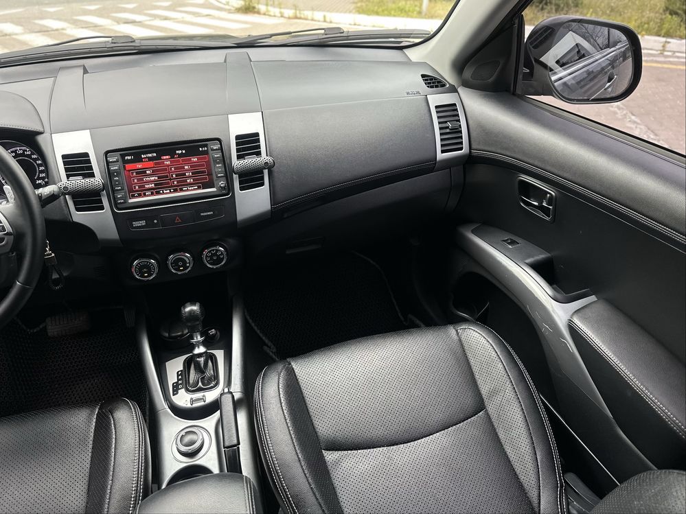 Citroën C-Crosser, 2009 року, 2.2 дизель, автомат, повний привід
