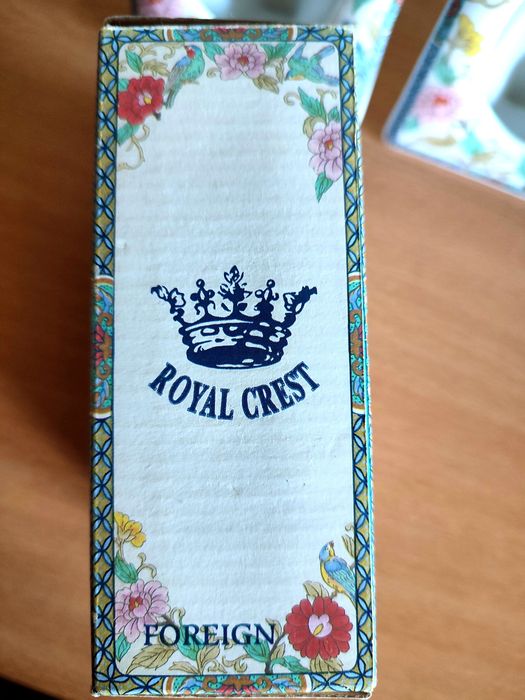 Conjunto de duas molduras em porcelana