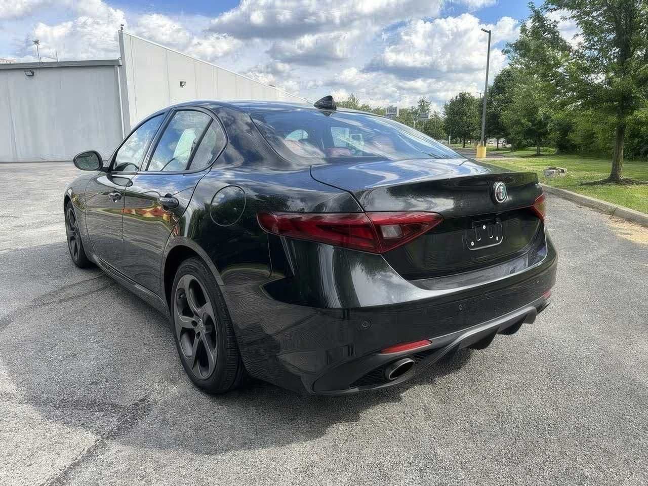 Alfa Romeo	GIULIA		 	2017