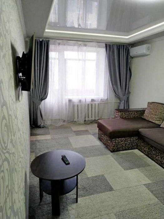 Продажа 2 к квартиры, Госпром, центр Города, метро 1 минута