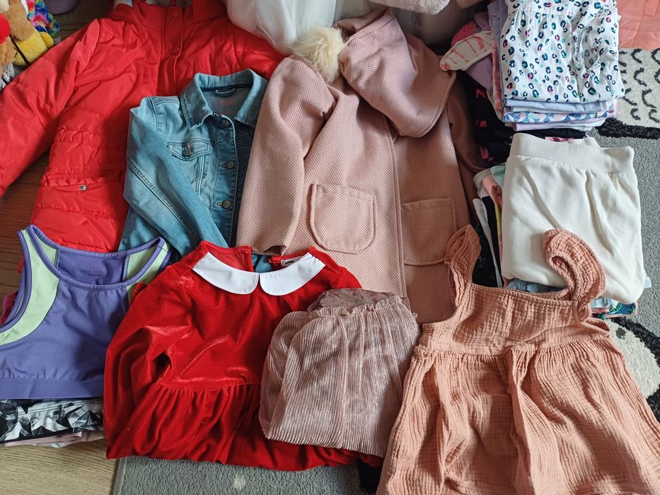 Paka ubranek dziewczęcych 128-134